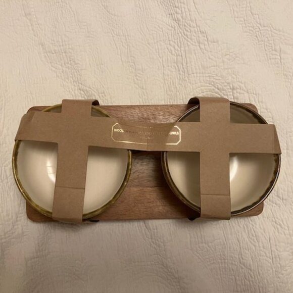 Two Bowls and a Wooden Board Platter NIB NWT - Picture 3 of 5